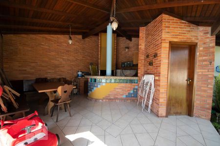 Casa à venda com 680m², 3 quartos e 2 vagasQuiosque