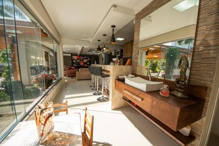 Casa à venda com 680m², 3 quartos e 2 vagasSalão de festas