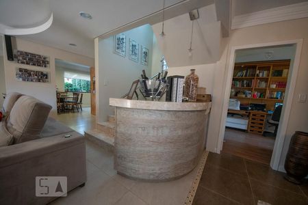 Casa à venda com 680m², 3 quartos e 2 vagasBar