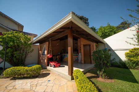 Casa à venda com 680m², 3 quartos e 2 vagasQuiosque