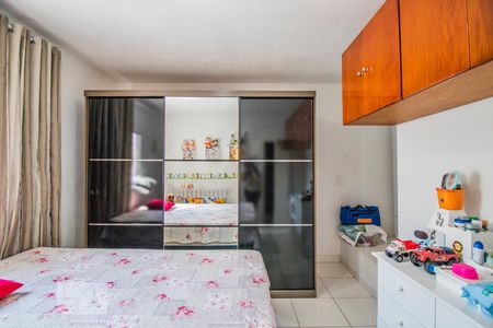 Casa à venda com 207m², 5 quartos e 1 vagaQuarto - Edícula