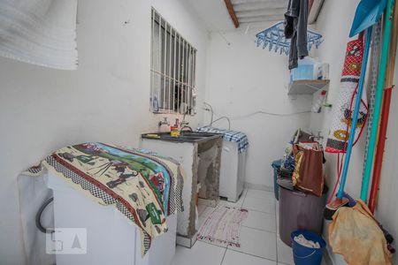 Casa à venda com 207m², 5 quartos e 1 vagaÁrea de Serviço - Edícula