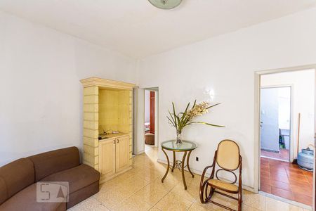 Sala de apartamento para alugar com 2 quartos, 70m² em Santa Rosa, Niterói