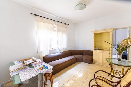 Sala de apartamento para alugar com 2 quartos, 70m² em Santa Rosa, Niterói