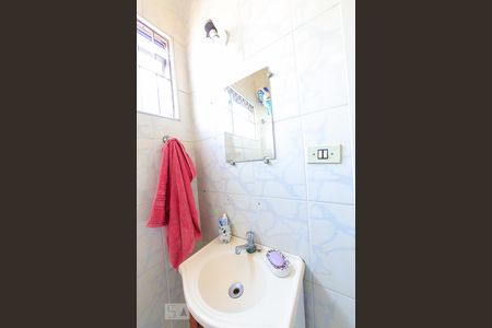 Casa à venda com 240m², 2 quartos e 1 vaga Casa à venda com 240m², 2 quartos e 1 vagaBanheiro