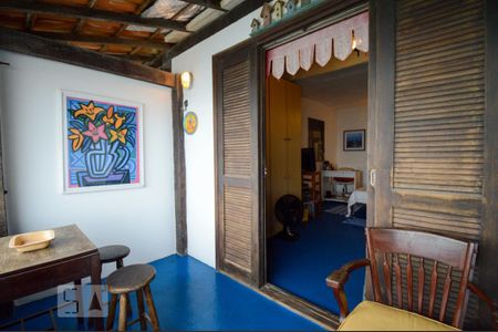 Casa à venda com 500m², 6 quartos e sem vaga Casa à venda com 500m², 6 quartos e sem vagaVaranda do Quarto