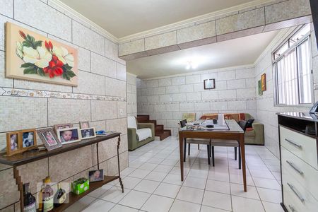 Casa à venda com 136m², 3 quartos e 1 vaga Casa à venda com 136m², 3 quartos e 1 vagaSala 2