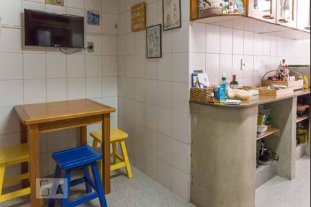 Apartamento à venda com 160m², 3 quartos e 1 vagaCozinha 