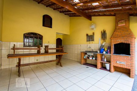 Casa à venda com 225m², 3 quartos e 4 vagas Casa à venda com 225m², 3 quartos e 4 vagasEspaço gourmet