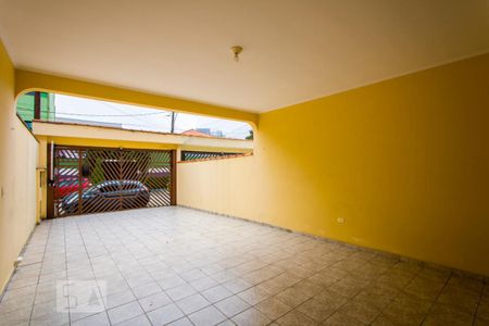 Casa à venda com 225m², 3 quartos e 4 vagas Casa à venda com 225m², 3 quartos e 4 vagasGaragem