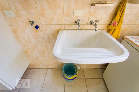 Casa à venda com 225m², 3 quartos e 4 vagas Casa à venda com 225m², 3 quartos e 4 vagasÁrea de serviço