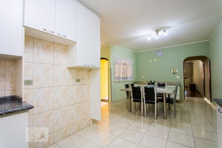 Casa à venda com 225m², 3 quartos e 4 vagas Casa à venda com 225m², 3 quartos e 4 vagasCozinha