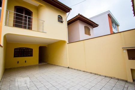 Casa à venda com 225m², 3 quartos e 4 vagas Casa à venda com 225m², 3 quartos e 4 vagasGaragem