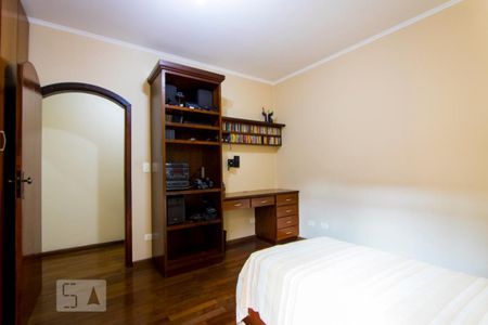 Casa à venda com 225m², 3 quartos e 4 vagas Casa à venda com 225m², 3 quartos e 4 vagasQuarto 2