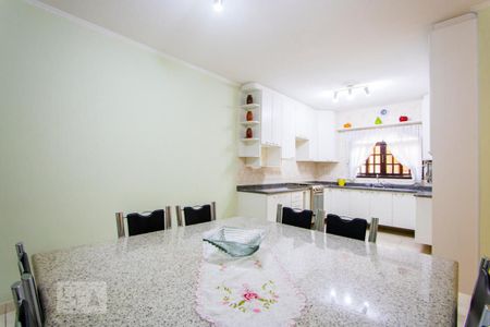 Casa à venda com 225m², 3 quartos e 4 vagas Casa à venda com 225m², 3 quartos e 4 vagasCopa