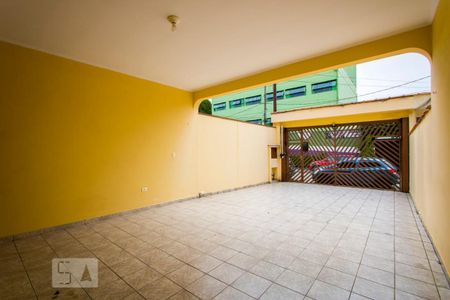 Casa à venda com 225m², 3 quartos e 4 vagas Casa à venda com 225m², 3 quartos e 4 vagasGaragem