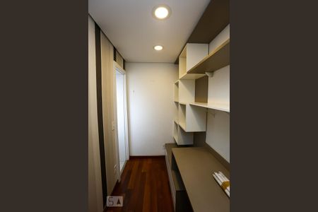 Apartamento para alugar com 138m², 3 quartos e 2 vagasQuarto de Serviço