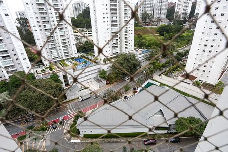 sala  vista de apartamento para alugar com 3 quartos, 138m² em Vila Andrade, São Paulo