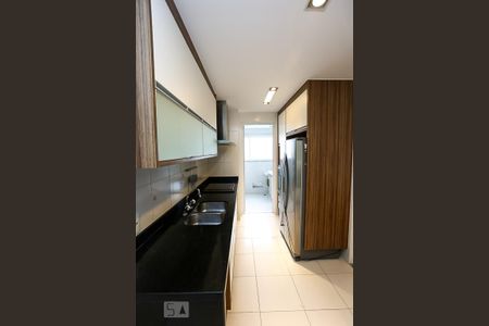 Apartamento para alugar com 138m², 3 quartos e 2 vagasCozinha