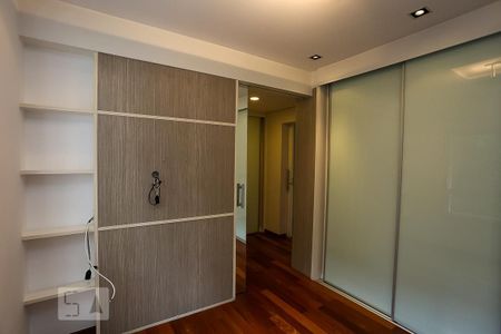 Apartamento para alugar com 138m², 3 quartos e 2 vagassuíte 3