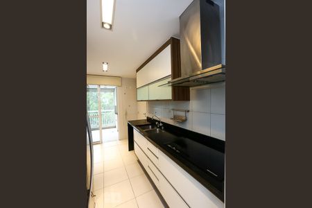 Apartamento para alugar com 138m², 3 quartos e 2 vagasCozinha