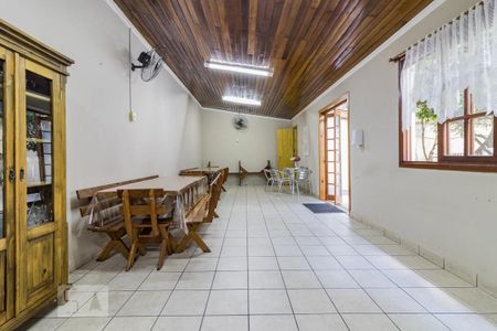 Apartamento à venda com 40m², 1 quarto e 1 vaga Apartamento à venda com 40m², 1 quarto e 1 vagaÁrea comum - Salão de festas