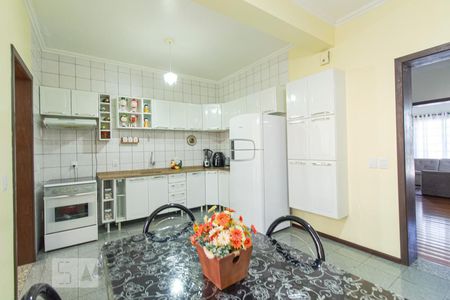 Casa à venda com 335m², 4 quartos e 3 vagasCozinha