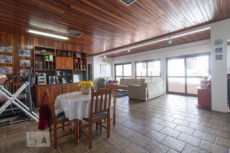 Casa à venda com 335m², 4 quartos e 3 vagasSala 2