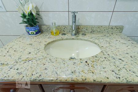 Casa à venda com 335m², 4 quartos e 3 vagasBanheiro da Suíte