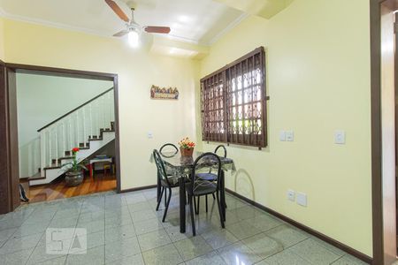 Casa à venda com 335m², 4 quartos e 3 vagasCozinha