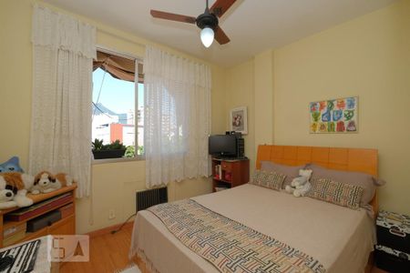 Apartamento à venda com 69m², 2 quartos e 1 vagaQuarto 2