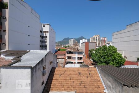 Apartamento à venda com 69m², 2 quartos e 1 vagaQuarto 2 Vista