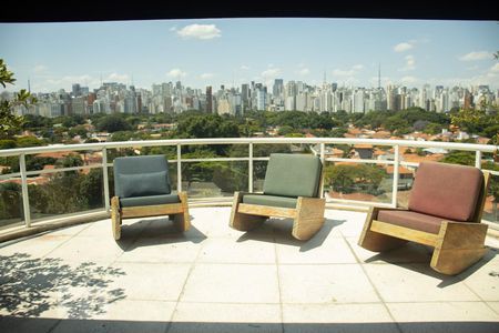 Apartamento à venda com 510m², 4 quartos e 6 vagas Apartamento à venda com 510m², 4 quartos e 6 vagasVaranda gourmet