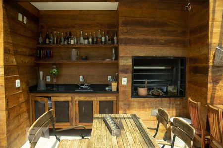 Apartamento à venda com 510m², 4 quartos e 6 vagas Apartamento à venda com 510m², 4 quartos e 6 vagasChurrasqueira Varanda gourmet