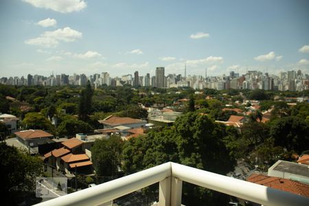 Apartamento à venda com 510m², 4 quartos e 6 vagas Apartamento à venda com 510m², 4 quartos e 6 vagasVaranda da Suíte 3