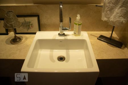 Apartamento à venda com 510m², 4 quartos e 6 vagas Apartamento à venda com 510m², 4 quartos e 6 vagasLavabo