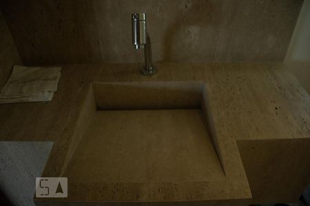 Apartamento à venda com 510m², 4 quartos e 6 vagas Apartamento à venda com 510m², 4 quartos e 6 vagasLavabo 2