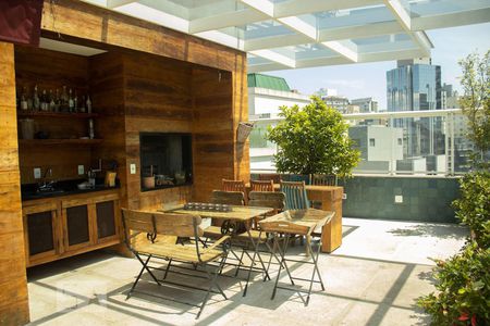 Apartamento à venda com 510m², 4 quartos e 6 vagas Apartamento à venda com 510m², 4 quartos e 6 vagasChurrasqueira Varanda gourmet