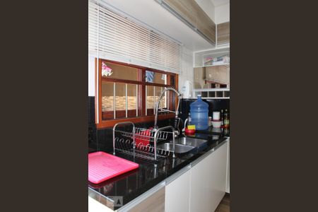 Casa à venda com 92m², 2 quartos e 1 vagaCozinha - Armários