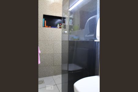 Casa à venda com 92m², 2 quartos e 1 vagaBanheiro da Suíte