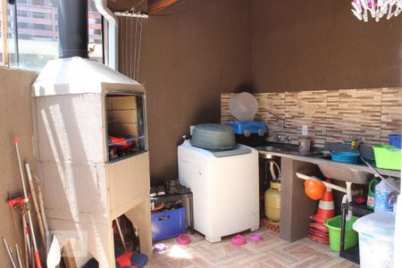 Casa à venda com 92m², 2 quartos e 1 vagaQuintal