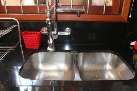 Casa à venda com 92m², 2 quartos e 1 vagaDetalhe cozinha