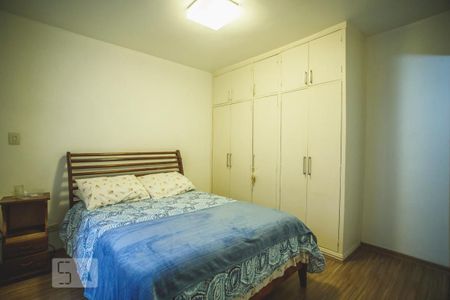 Casa à venda com 250m², 4 quartos e 2 vagas Casa à venda com 250m², 4 quartos e 2 vagasSuíte 2