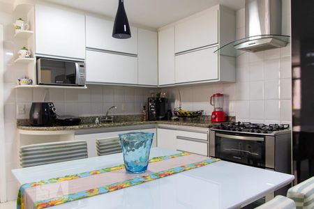 Apartamento à venda com 420m², 3 quartos e 3 vagasCozinha