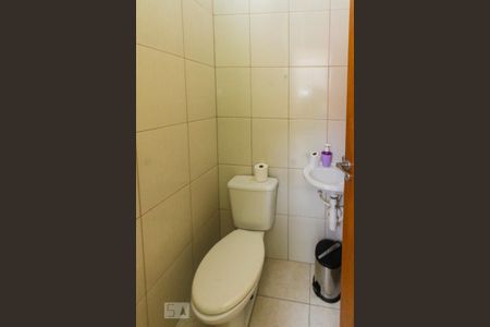 Casa à venda com 160m², 2 quartos e 4 vagasBanheiro