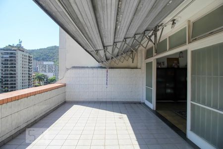 Apartamento à venda com 169m², 3 quartos e sem vaga Apartamento à venda com 169m², 3 quartos e sem vagaCobertura