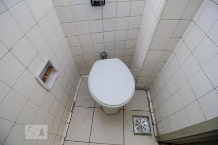 Apartamento à venda com 169m², 3 quartos e sem vaga Apartamento à venda com 169m², 3 quartos e sem vagaBanheiro de Serviço