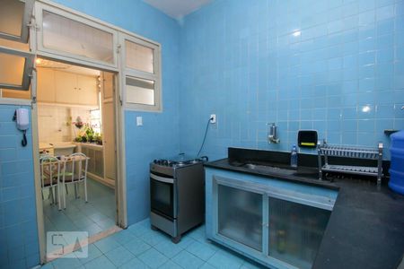 Apartamento à venda com 169m², 3 quartos e sem vaga Apartamento à venda com 169m², 3 quartos e sem vagaCozinha - Armários