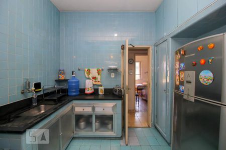 Apartamento à venda com 169m², 3 quartos e sem vaga Apartamento à venda com 169m², 3 quartos e sem vagaCozinha - Armários