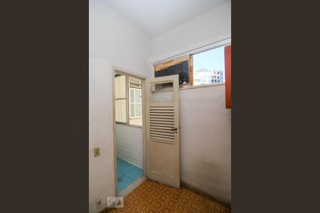 Apartamento à venda com 169m², 3 quartos e sem vaga Apartamento à venda com 169m², 3 quartos e sem vagaQuarto de Serviço